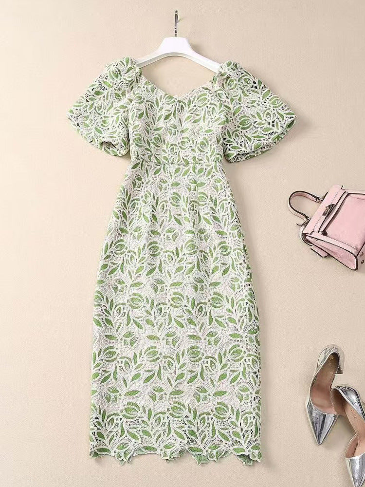 Robe Courte en Dentelle à Manches Bouffantes pour le Quotidien — porté en situation | Porivana