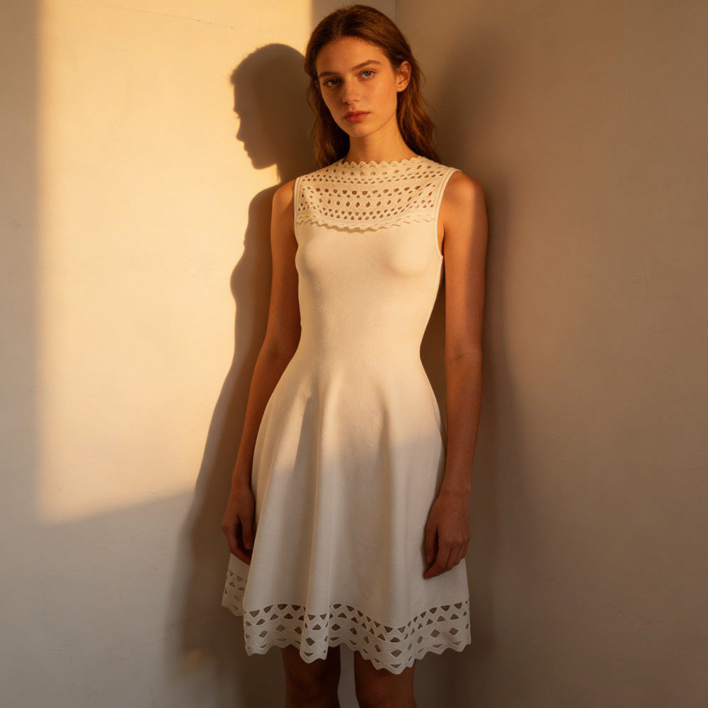 Robe Courte en Dentelle Ajourée pour Plage — détail 2 | Porivana