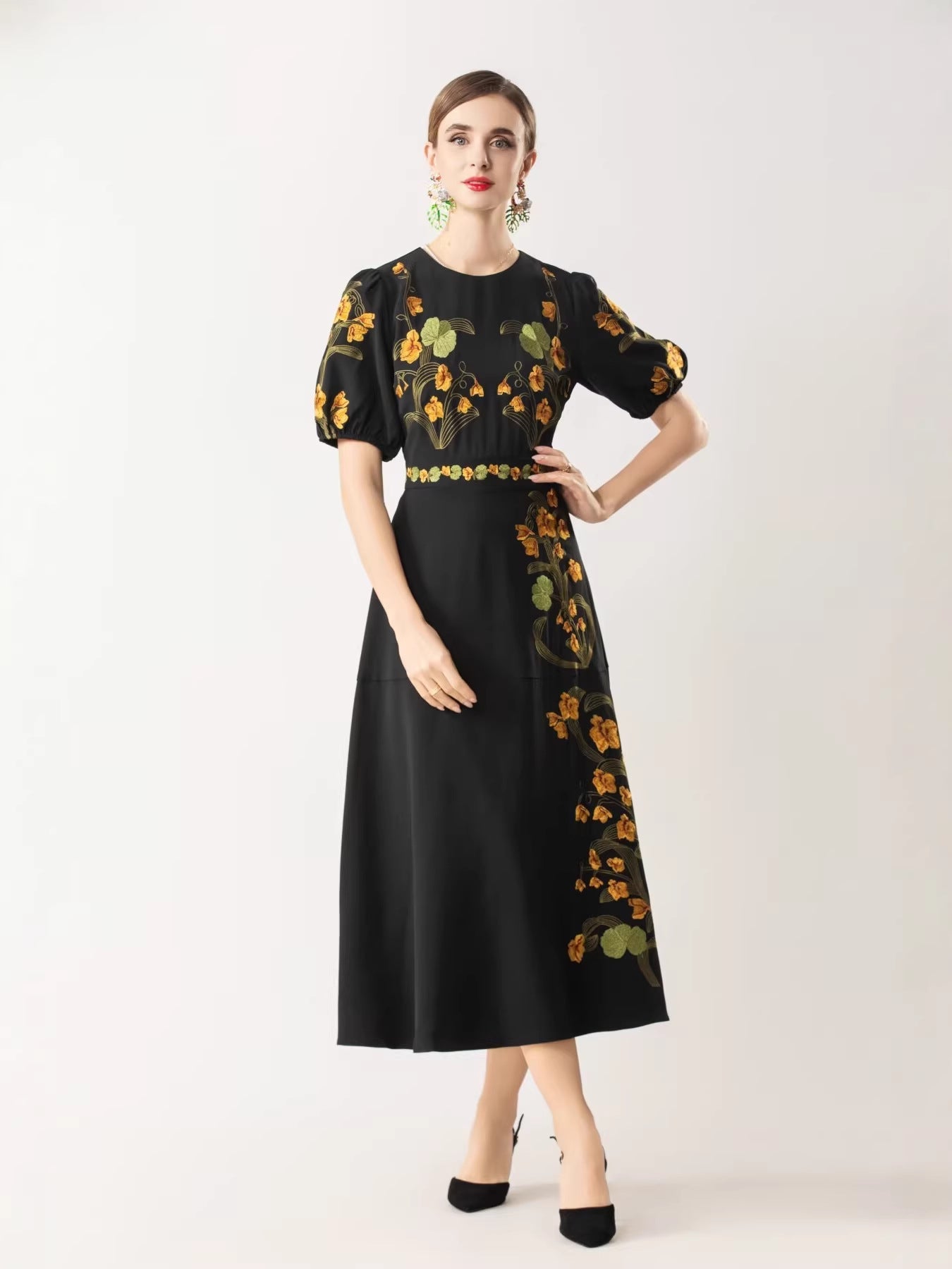 Robe d'Été Boutonnée Style Casual — noir — détail 2 | Porivana