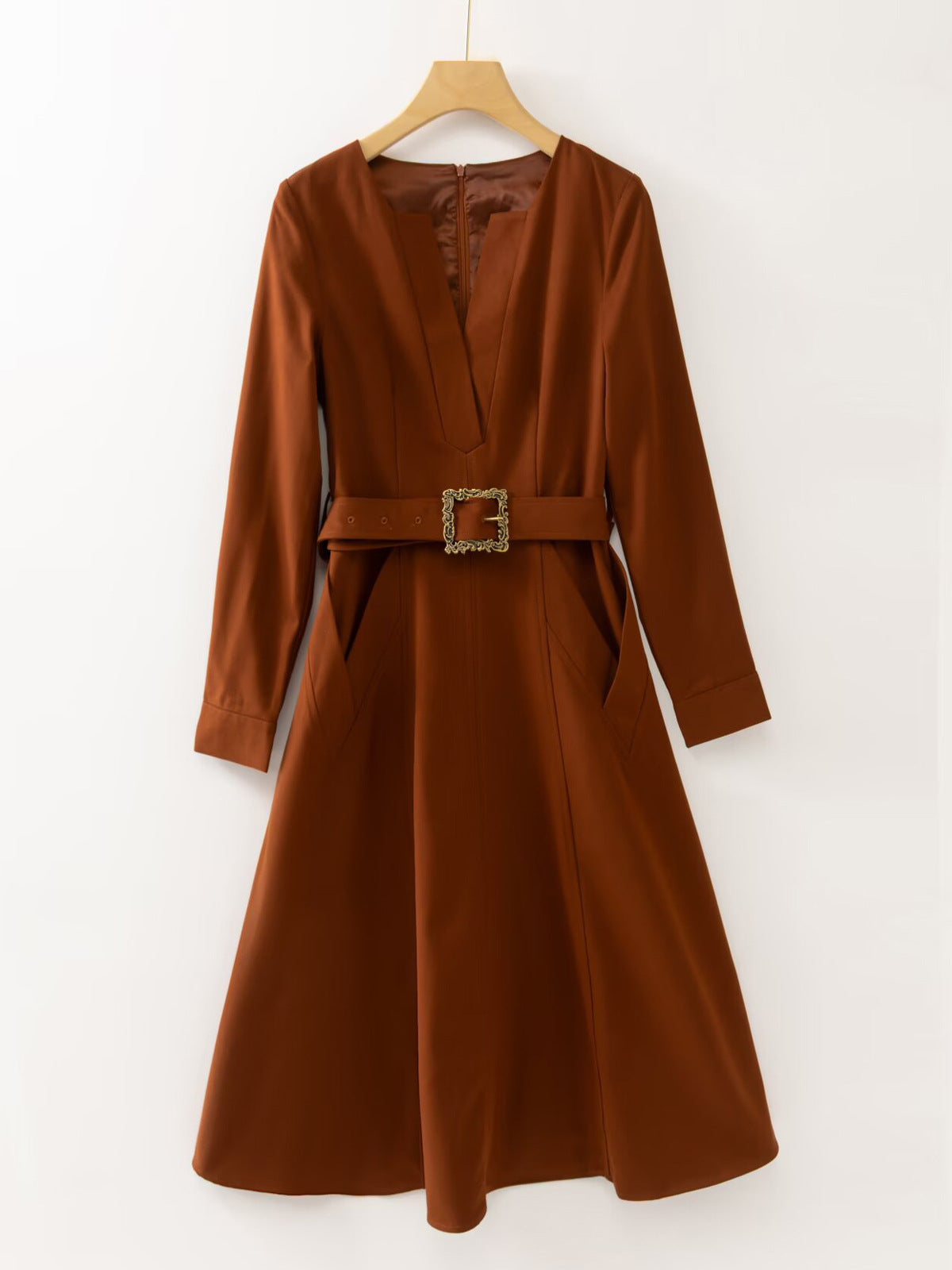 Robe Midi Ceinturée à Manches Longues pour Gala — porté en situation | Porivana